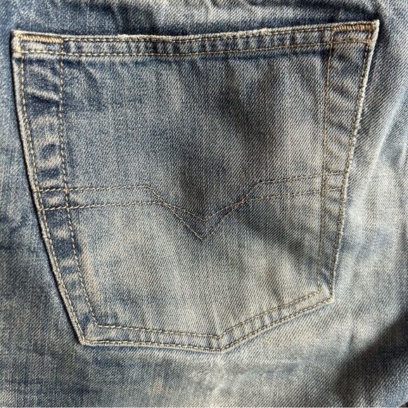 Diesel Jeans | Zathan Regular Bootcut | Distressed Button-Fly | Size 29 x 30 - Picture 15 of 16
